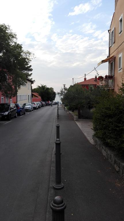 Apartments Dana Ізола Екстер'єр фото